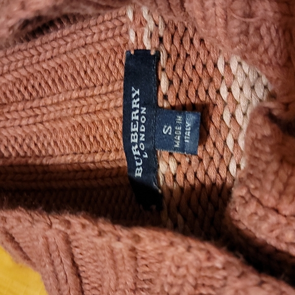 Vintage Burberry Knit Cardigan - Made in Italy - Picture 3 of 7